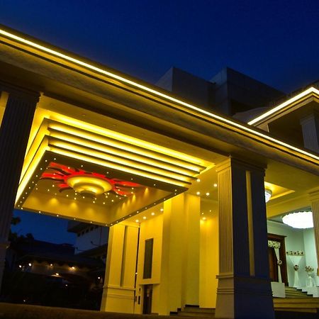 Hotel Blue Sky Kurunegala Exterior foto