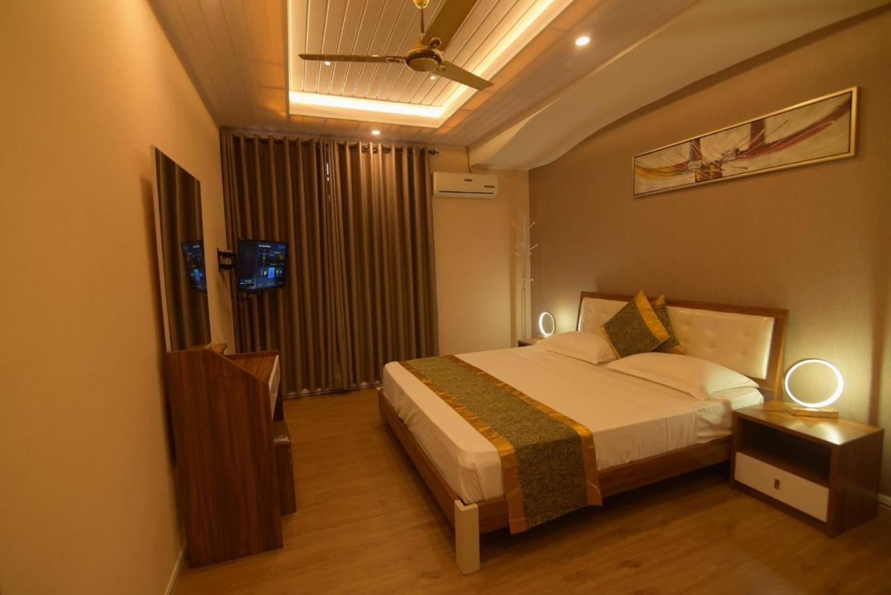 Hotel Blue Sky Kurunegala Exterior foto